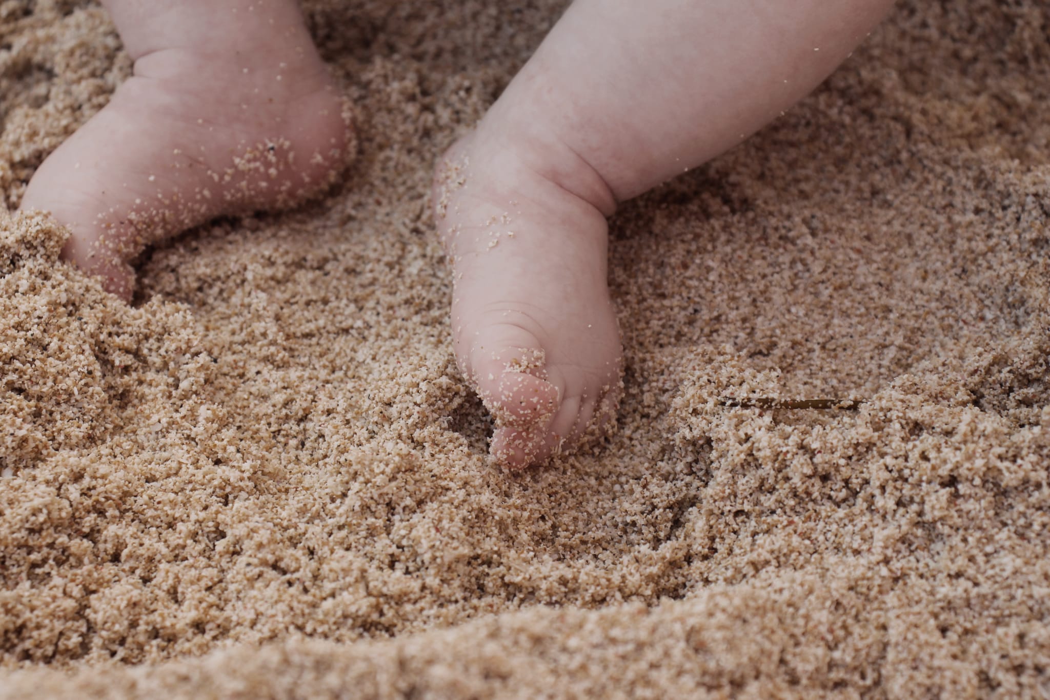 ¿Cómo proteger del sol a tu bebé en playas tropicales?